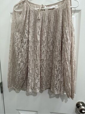 LC Lauren Conrad Blush Lace top, with slit shoulders